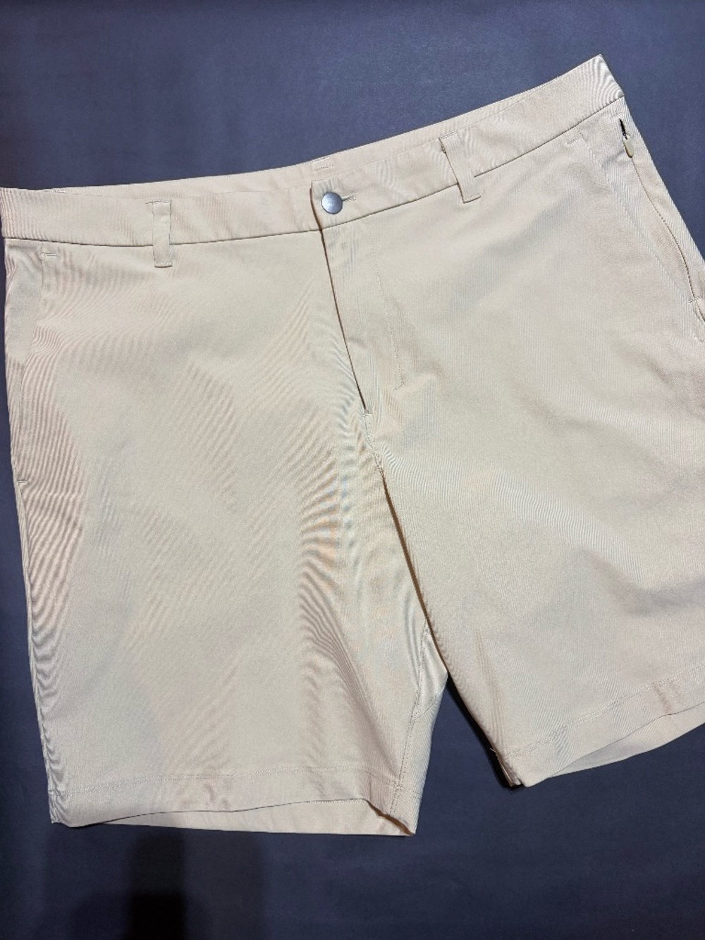 Men's Lululemon Khaki shorts (Size 38) - like new!